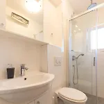 Lovely Home In Slatine With House Sea View
