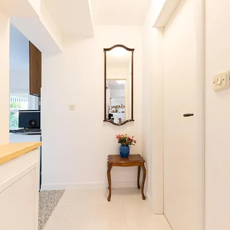 4 Bedroom Cozy In Slatine Nyaraló Trogir